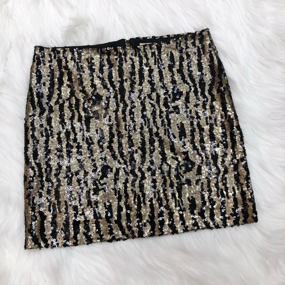 Tulle Sz S Animal print Sequin mini skirt